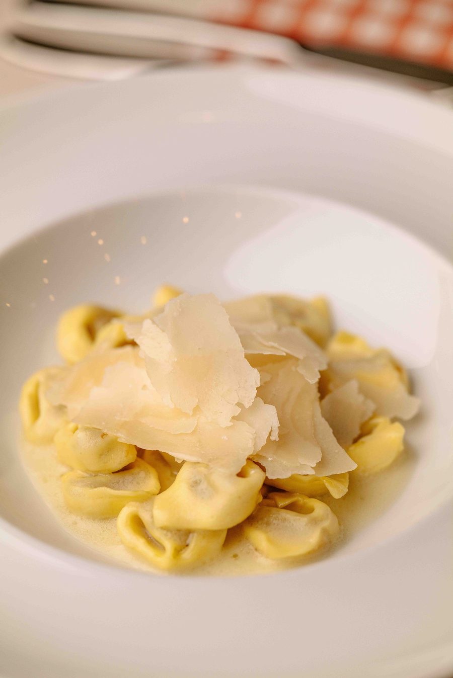 TORTELLINI IN CREMA